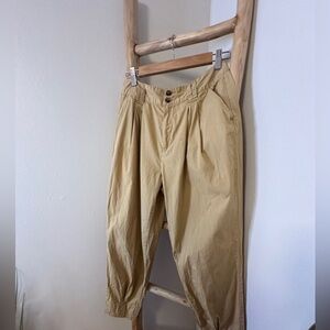 WHO WHAT WEAR TAPERED PANTS KHAKI SIZE 8 JOGGER STYLE PLEATED FRONT